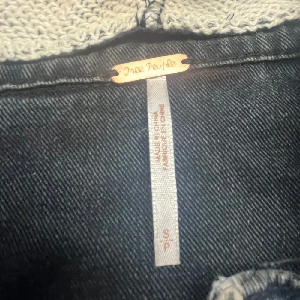 Free People Two Toned Black Gray Women S Grunge Hooded Knit Denim Trucker Jacket - Picture 4 of 9